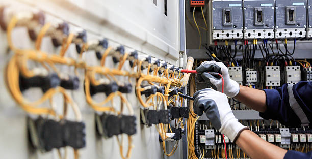 Professional Electrician technician working in Temple, TX